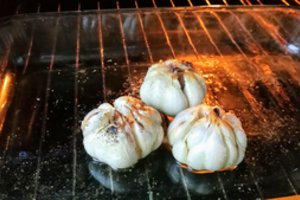 JAV kaltina Kiniją: tikina, kad kiniški česnakai kelia pavojų nacionaliniam saugumui