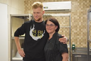 Prireikė 10 metų, kol pradėjo daryti, kas iš tiesų patinka – prieš pusmetį su mama įkūrę verslą jau turi būrį gerbėjų