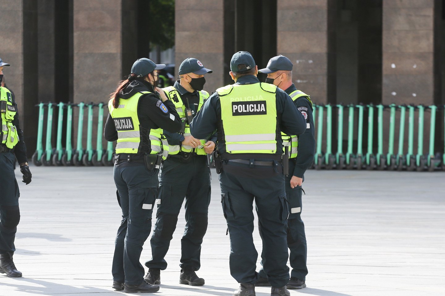 Policijios pareigūnai.