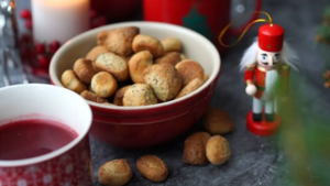 Naminiai kūčiukai su aguonomis: dietologė įvardijo aguonų naudą sveikatai