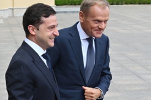 V. Zelenskis pakvietė D. Tuską apsilankyti Ukrainoje