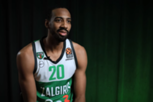 „Žalgirio“ sirgaliams prisistatęs A. Hollinsas: „Esu čia tam, kad dirbčiau sunkiai“