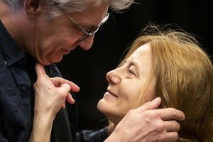 Aktorė Rasa Samuolytė: „Būdama scenoje su Dainiumi galiu pasitikrinti, ar siena kreiva“