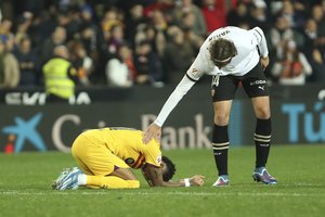 Ispanijoje – „Barcelona“ ir „Atletico“ kluptelėjimai