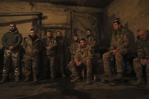 Ukrainos bandymas įsitvirtinti kairiajame Dniepro krante – „savižudiška misija“: kariai atskleidė kraupią padėtį