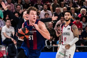 R. Jokubaitis pranoko T. Sedekerskį, o „Barcelona“ sutriuškino „Baskonia“