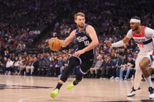 Įspūdingą trigubą dublį užfiksavęs D. Sabonis vedė „Kings“ ekipą į pergalę