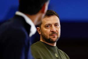 Tarp Kijevo ir Londono bręsta svarbus susitarimas: padės Ukrainai kontroliuoti Juodąją jūrą