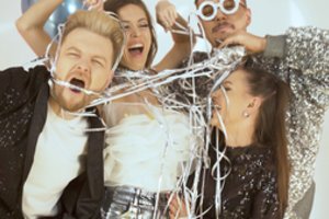 Grupė DAR pristato šventišką dainą „Švęsk kartu“ 