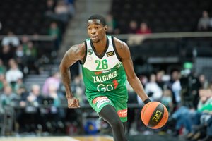 „Žalgirio“ naujokas E. Sumneris tikina, kad komanda prieš Š. Jasikevičiaus ekipą turi nustatyti toną nuo rungtynių pradžios