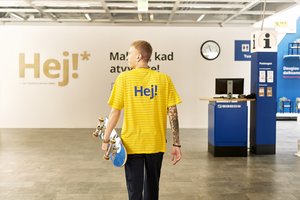 „IKEA“ praneša, kad dėl krovininių laivų nukreipimo aplink Afriką gali pritrūkti prekių