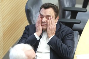 Seimo cirkas liko be nepailstančio klouno P. Gražulio: mįslingos istorijos, kaltinimai dėl išžaginimo ir meilės nuotykiai