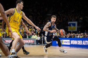 Toliau nenugalimas: po sugrįžimo į Eurolygą Šaras ir „Fenerbache“ iškovojo trečiąją pergalę iš eilės