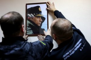 Rusijoje vietos taikai nėra: rinkimų komisija atmetė už taiką pasisakančios kandidatės paraišką