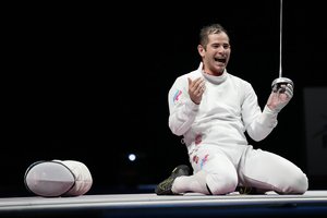 Apsimiegojusi Rusija suskubo skelbti paiešką į JAV pabėgusiems rusų fechtuotojams – bando apkaltinti išdavyste