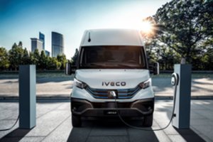 Ateičiai paruoštas transportas: naujoji elektrinių furgonų era beldžia į verslo vartus