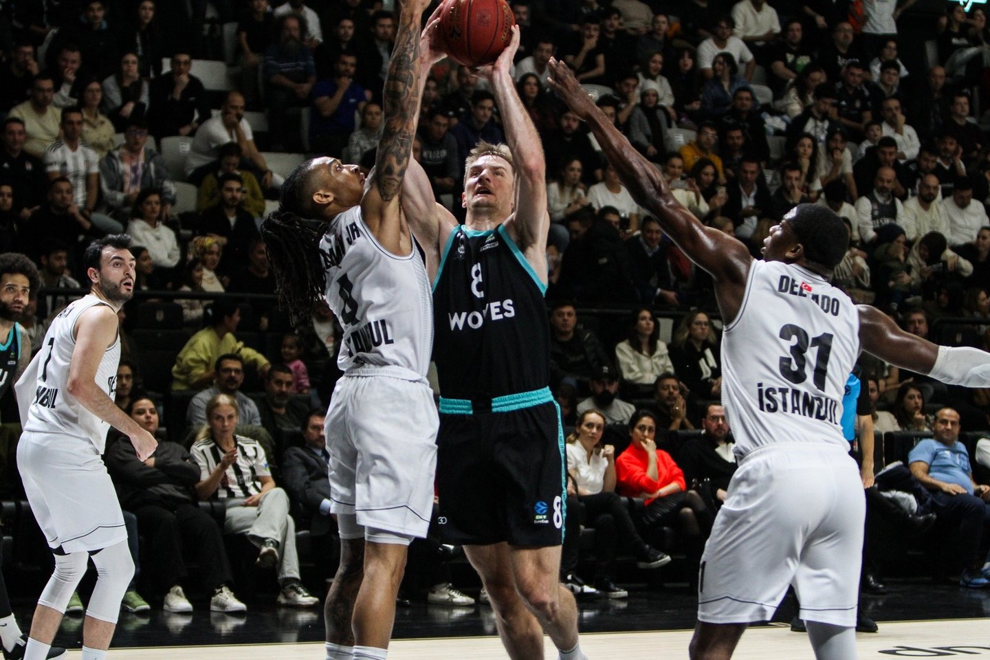 „Wolves“ – „Besiktas“
