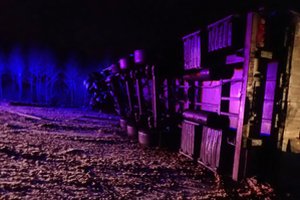 Stebuklas po greitkeliu: išgelbėtas vairuotojas, beveik savaitę buvęs įstrigęs sunkvežimio nuolaužose