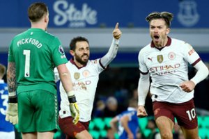 „Manchester City“ ir „Chelsea“ iškovojo nelengvas pergales