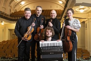 Filharmonijos publikai šventę kūrė Čiurlionio kvartetas su akordeonistu T. Motiečiumi