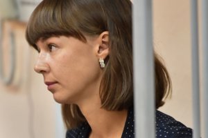 Rusijos teismas devyneriems metams nuteisė A. Navalno bendražygę K. Fadejevą