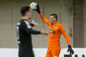 „Žalgiris“ atsisveikino su tris sezonus klube žaidusiu vartininku