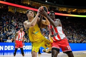 Prieš išvyką į Kauną ALBA namuose buvo sutriuškinta „Olympiakos“ krepšininkų