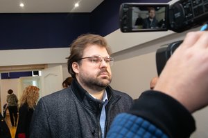 2023 m. bylų apžvalga: nuo K. Bartoševičiui pateiktų kaltinimų pedofilija iki už korupciją nuteistų politikų įkalinimo