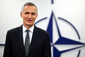J. Stoltenbergas tikisi, kad Švedija prisijungs prie NATO 2024-aisiais