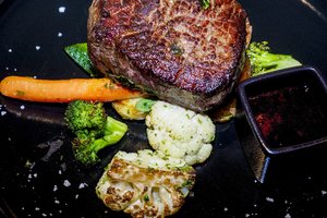 Jautienos išpjovos kepsnys: palepinkite šeimą išskirtiniu patiekalu