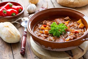 Dietologė pasakė, kaip dažnai galima valgyti kiaulieną: vienos rūšies ypač reikėtų vengti