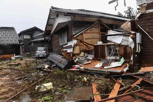 Japonė išgelbėta iš griuvėsių praėjus 5 dienoms po žemės drebėjimo