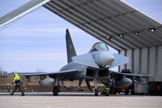 A. Baerbock: Vokietija pasirengusi parduoti naikintuvus „Eurofighter“ Saudo Arabijai