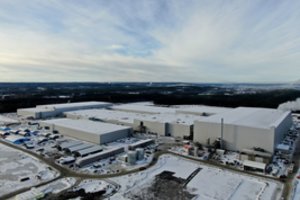 Briuselis patvirtino 900 mln. eurų subsidiją statyti elektromobilių baterijų gamyklą Vokietijoje