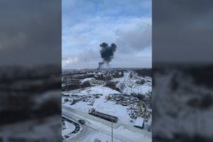 Dar vienas dronų smūgis Rusijos teritorijoje: Oriolo mieste atakuota naftos bazė