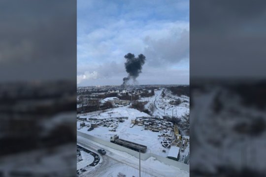 Dar vienas dronų smūgis Rusijos teritorijoje: Oriolo mieste atakuota naftos bazė