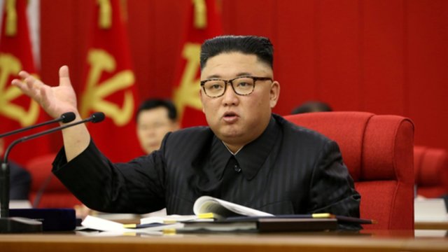 Kim Jong Unas Pietų Korėją vadina priešu: perspėjo, kad nedvejodamas sunaikintų šalį