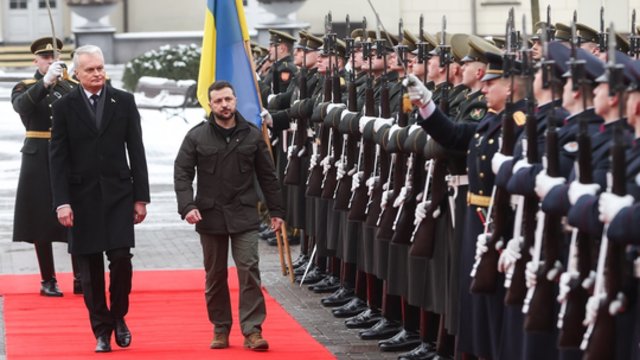 V. Zelenskis atvyko į prezidentūrą: su G. Nausėda aptars saugumo situaciją regione