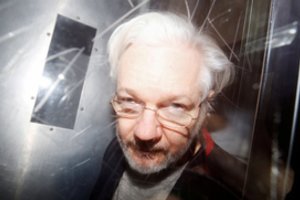 J. Assange’o advokatė: jei apeliacija bus atmesta, „Wikileaks“ steigėjo gyvybei kils pavojus