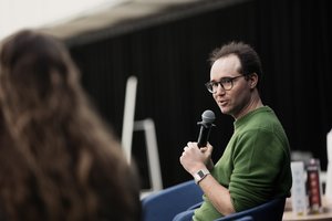 Psichoterapeutas pataria, kaip galėtume tapti laimingesniais tėvais: trys dalykai, kurie lemia laimę