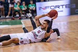 Ketvirtajame kėlinyje liepsnojusio D. Sirvydžio neužteko: „Lietkabelis“ namuose pralaimėjo prieš „Gran Canaria“ ekipą