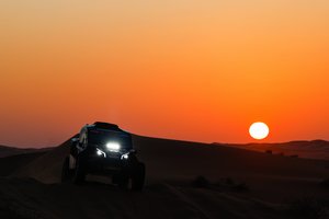 Tai, ko iki šiol Dakare dar nebuvo: lietuviams – griežti draudimai ir laukimo naktis