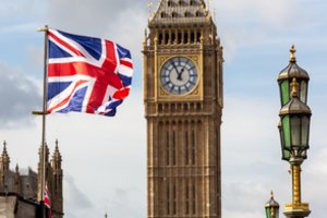 Keleivių smagumui Londono traukiniuose bus įrengti kartoniniai vairai