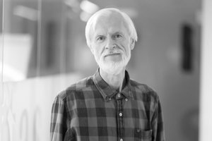 In Memoriam: mirusio žymaus Lietuvos fiziko ir legendinio Dino Zauro kūrėjui atminti