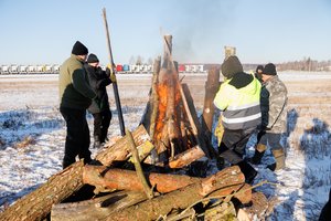 Laužai nepadėjo – ūkininkai traktoriais ruošiasi į sostinę: jau žino ir kada