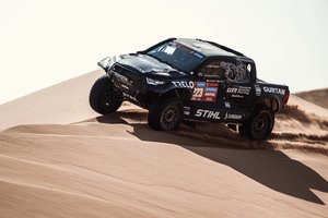 Aštuntasis Dakaro etapas: B. Vanagas finišavo 20-uke, V. Žala jautė skaudžias sustojimo pasekmes