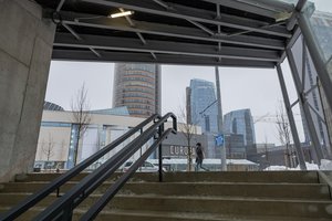 Po pertraukos sostinės Konstitucijos prospekte atidaryta požeminė pėsčiųjų perėja