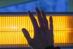 Vidutinė elektros kaina sausį – aukšta: įvardijo, kokius planus siūlo nepriklausomi tiekėjai