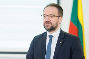 G. Šimkus užsienio žiniasklaidai apie palūkanų normas – investuotojai turi per dideles viltis