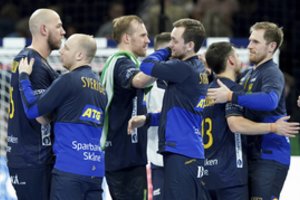 Danijos ir Švedijos rankininkai jau žvalgosi į Europos pirmenybių pusfinalį